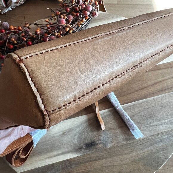 Margot New York Jules LEATHER Purse Accordion Crossbody Tan Cognac $150 NWT - Picture 5 of 12